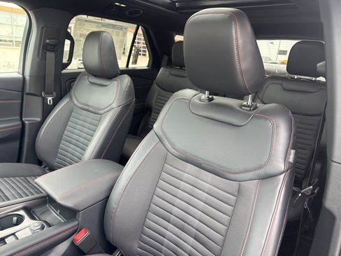 New 2026 Ford Explorer ST-Line w/ ST-Line Street Pack image 26