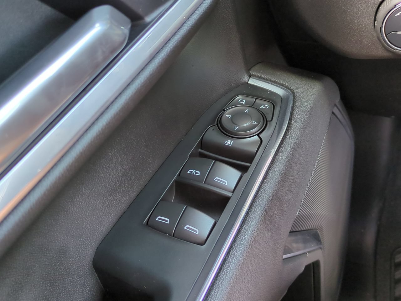 Used 2025 Chevrolet Silverado 1500 RST RWD image 24