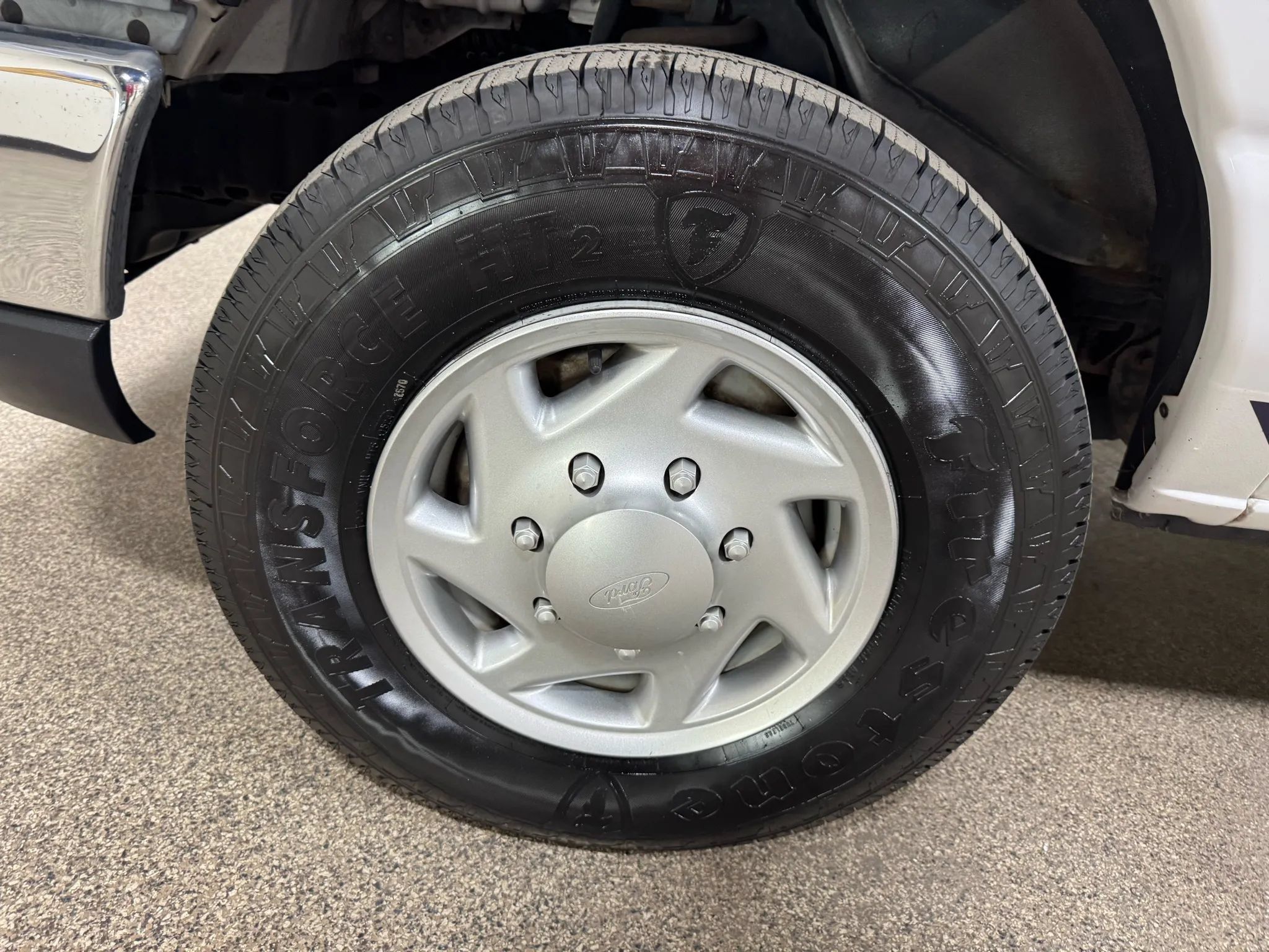 Used 2012 Ford E-350 and Econoline 350 Extended Super Duty w/ PWR Group RWD image 69