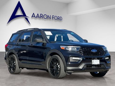 Used 2020 Ford Explorer XLT w/ Equipment Group 202A image 7