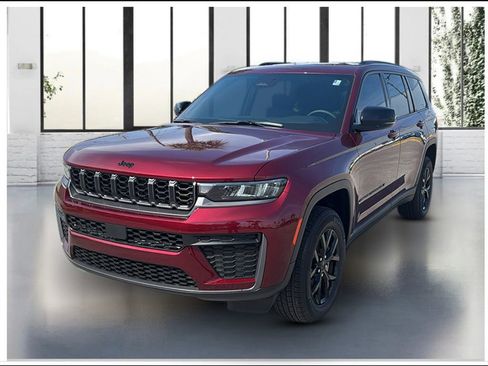 New 2026 Jeep Grand Cherokee L 2WD image 1