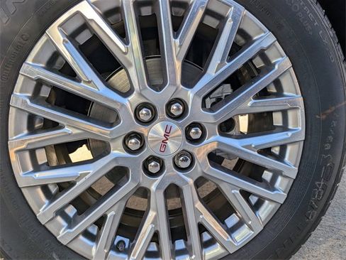 New 2026 GMC Acadia Denali w/ Super Cruise Package image 6