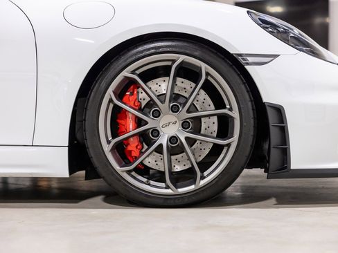 Used 2021 Porsche 718 Cayman GT4 image 23
