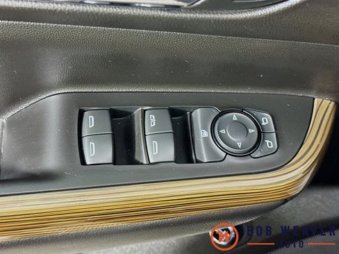 Certified 2023 GMC Acadia SLE w/ Driver Convenience Package image 19