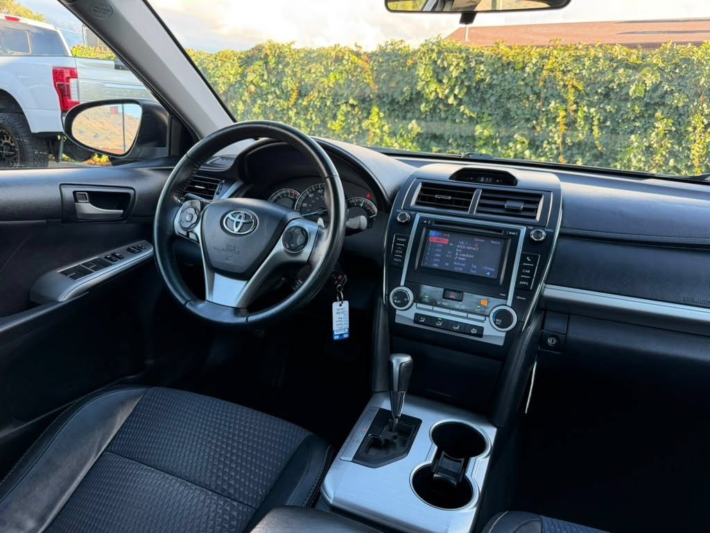 Used 2012 Toyota Camry SE FWD image 22