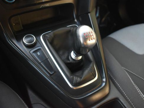 Used 2016 Ford Focus ST FWD image 33