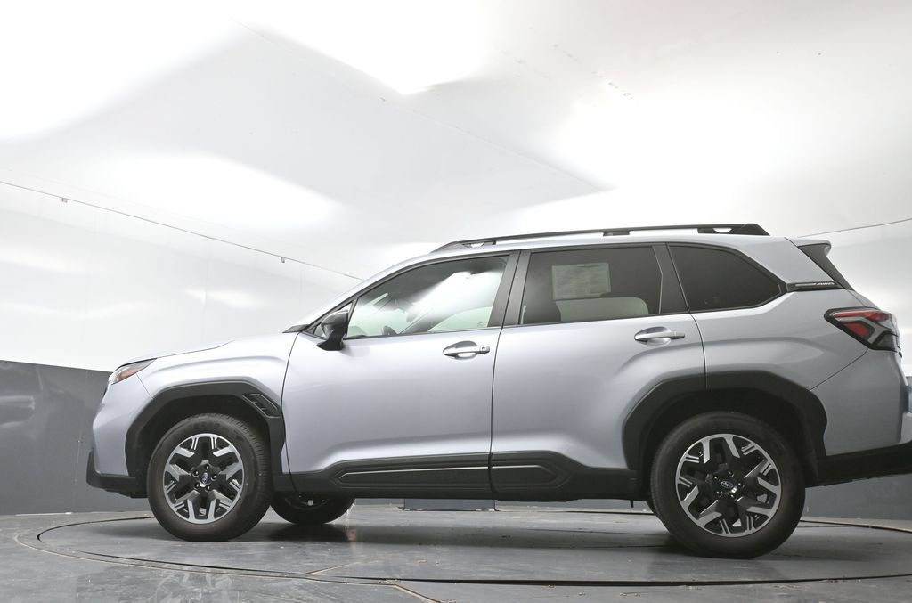 Used 2025 Subaru Forester Premium AWD/4WD image 53