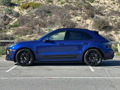 New 2026 Porsche Macan GTS image 2