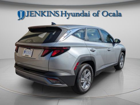 New 2026 Hyundai Tucson SE image 3