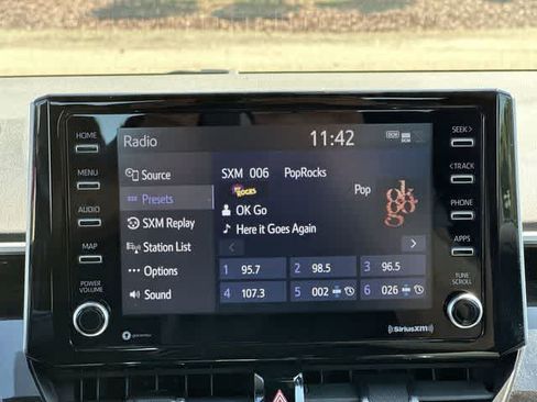 Used 2021 Toyota Corolla SE w/ SE Premium Package FWD image 12
