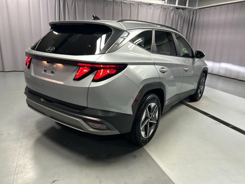 Used 2025 Hyundai Tucson SEL FWD image 7