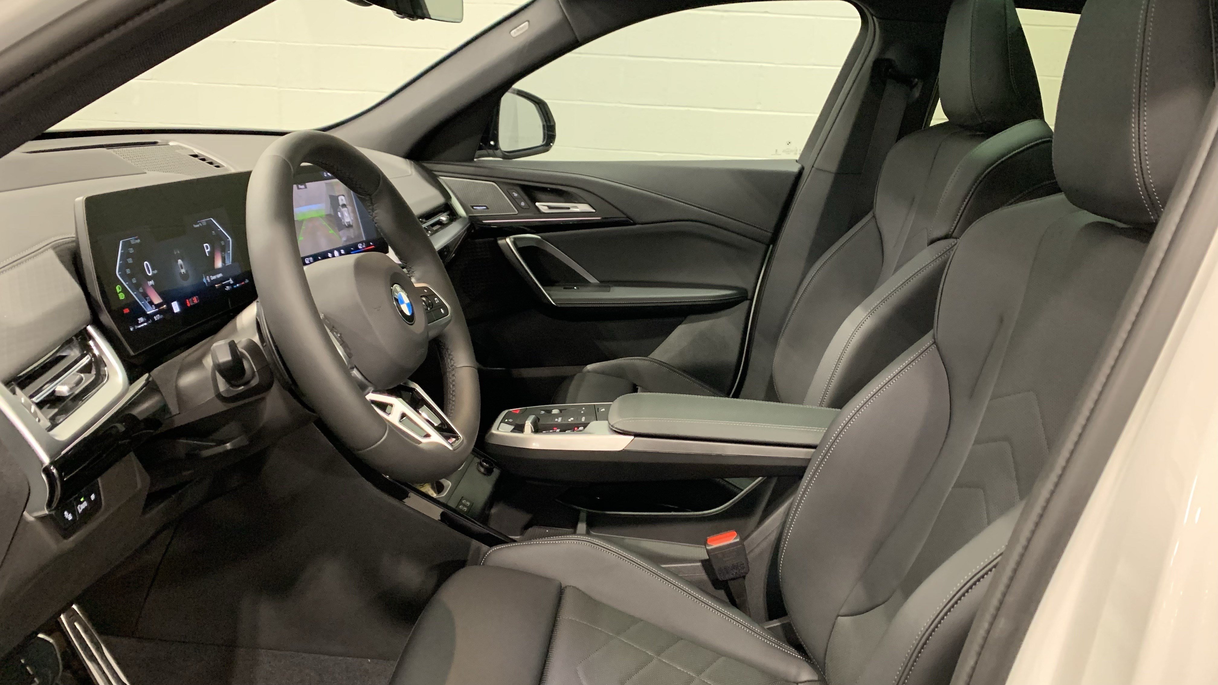 Certified 2026 BMW X2 xDrive28i w/ Technology Package AWD/4WD image 12