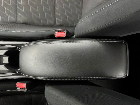 Used 2024 Nissan Kicks SV image 25