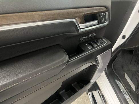 Used 2022 Chevrolet Silverado 1500 High Country image 29