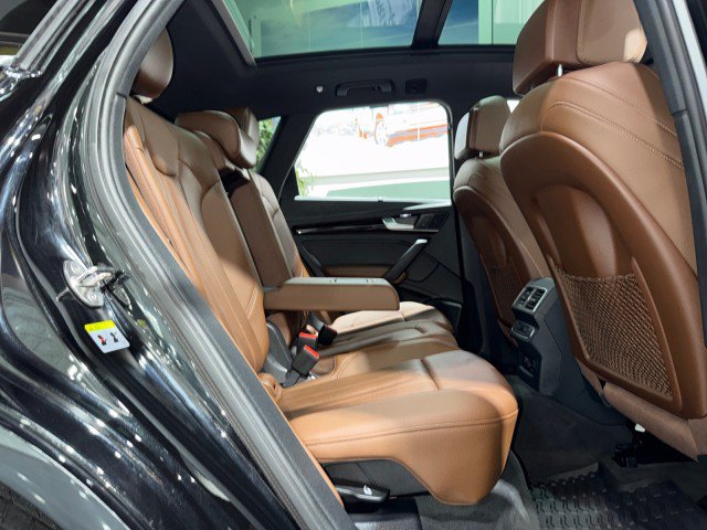 Used 2019 Audi Q5 2.0T Premium Plus w/ Premium Plus Package AWD/4WD image 54