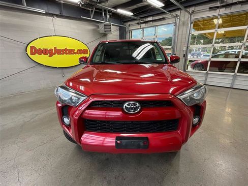 Used 2018 Toyota 4Runner SR5 Premium AWD/4WD image 8