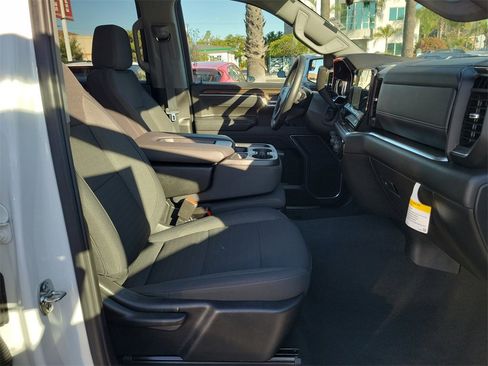 Used 2025 Chevrolet Silverado 1500 LT image 19