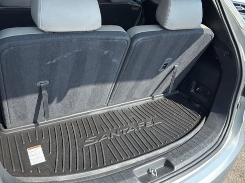 Used 2017 Hyundai Santa Fe Limited image 13