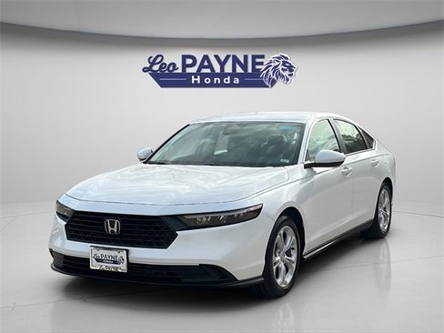 Certified 2025 Honda Accord LX image 2