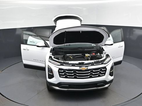 New 2026 Chevrolet Equinox LT w/ Convenience Package II FWD image 53