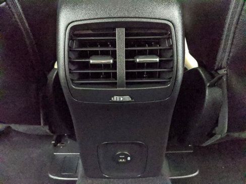 Certified 2022 Ford Escape SEL AWD/4WD image 17