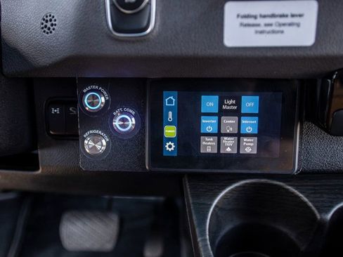 Used 2022 Mercedes-Benz Sprinter 3500 image 47