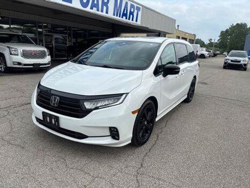 Used 2023 Honda Odyssey Sport image 1