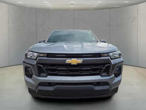Used 2025 Chevrolet Colorado LT w/ Advanced Trailering Package RWD image 9