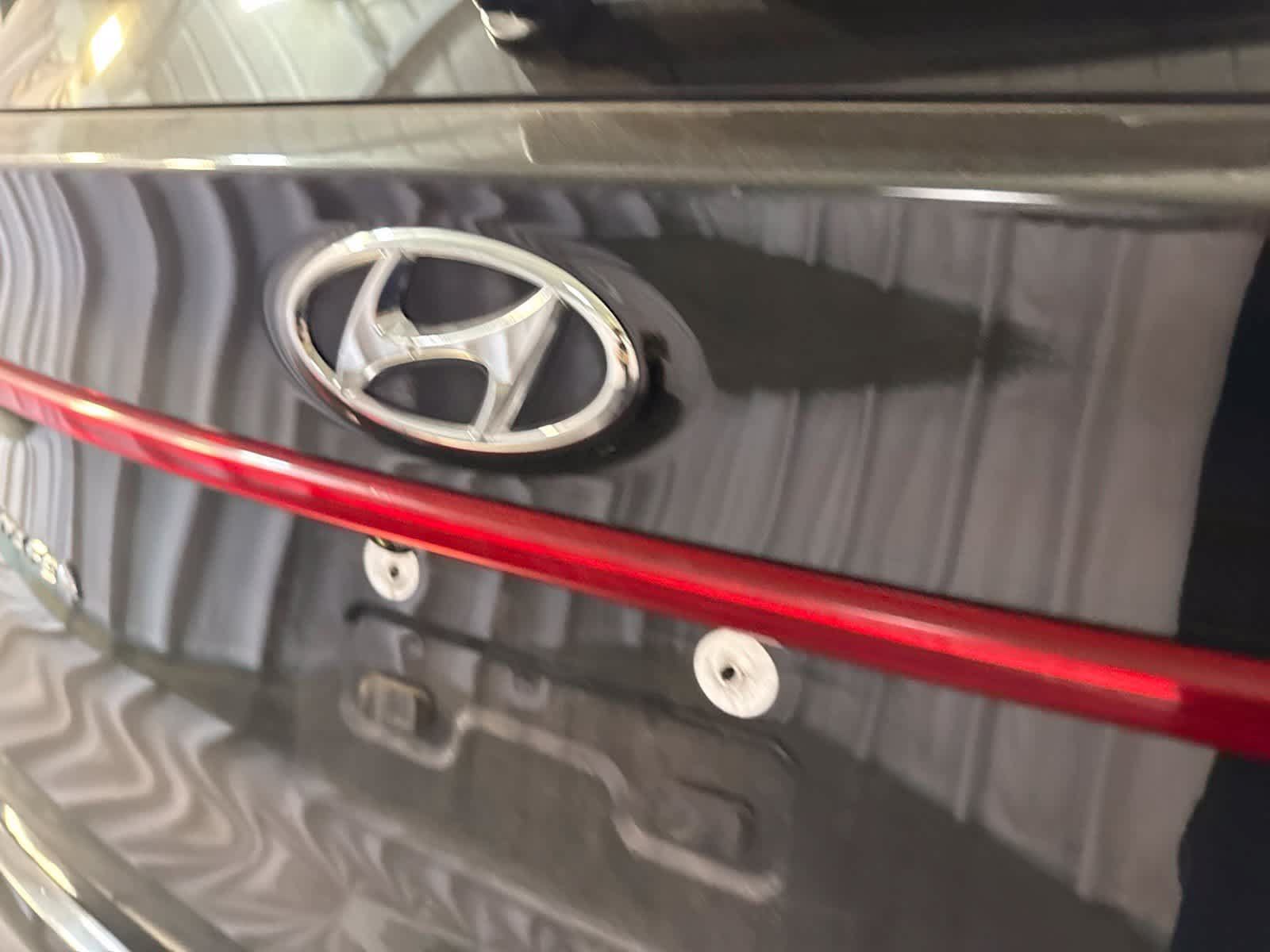Used 2023 Hyundai Santa Fe Limited FWD image 14