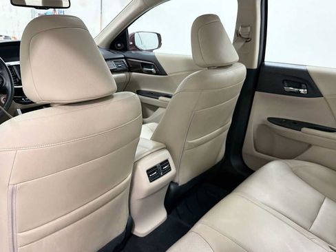 Used 2017 Honda Accord Touring image 26