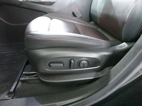 Used 2019 Chevrolet Blazer RS image 11