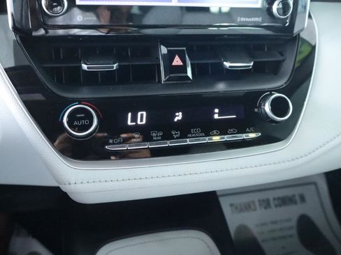 Used 2022 Toyota Corolla SE FWD image 21
