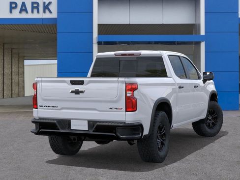 New 2026 Chevrolet Silverado 1500 ZR2 w/ LPO, Dark Essentials Package AWD/4WD image 4
