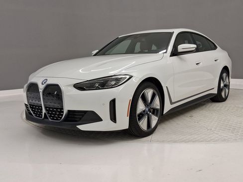 Used 2023 BMW i4 eDrive35 w/ Parking Assistance Package image 36