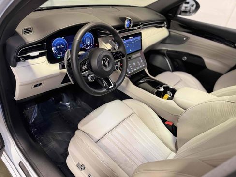 Used 2023 Maserati Grecale Modena image 6