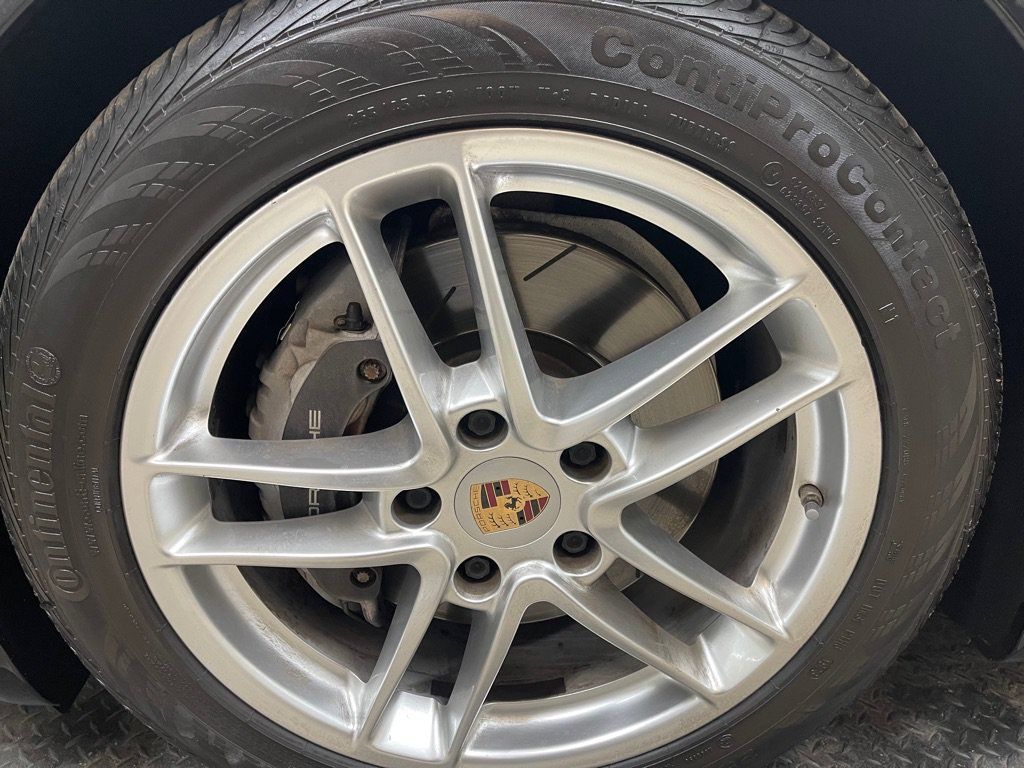 Used 2014 Porsche Panamera image 40