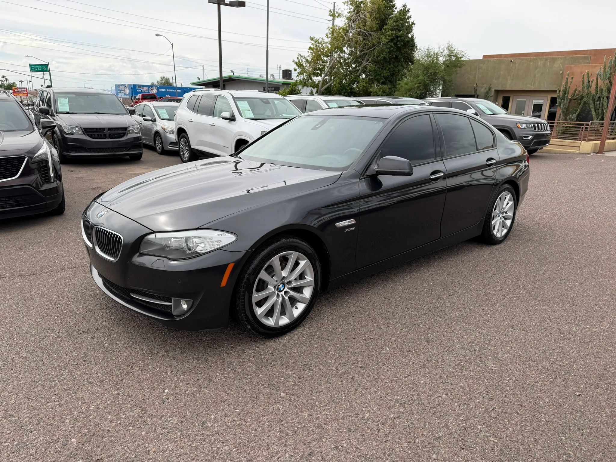 Used 2012 BMW 528i xDrive Sedan AWD/4WD image 1