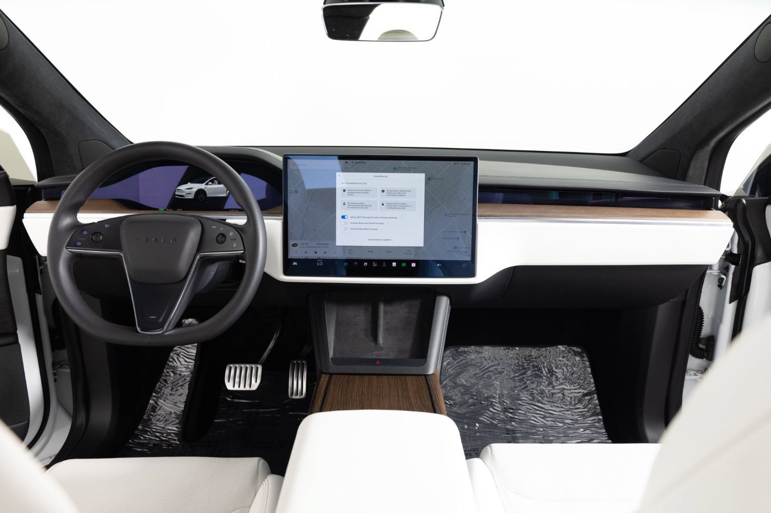Used 2023 Tesla Model X AWD/4WD image 40