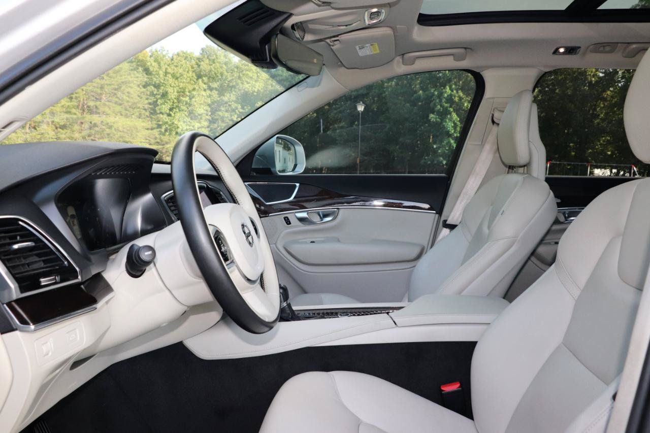 Used 2018 Volvo XC90 T6 Momentum w/ Convenience Package AWD/4WD image 12