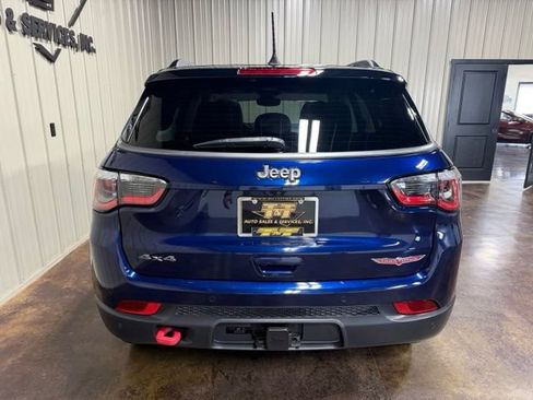 Used 2021 Jeep Compass Trailhawk w/ Sun and Sound Group AWD/4WD image 9