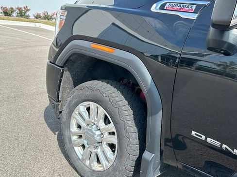 Used 2022 GMC Sierra 2500 Denali w/ Denali Ultimate Package image 9