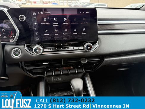 Used 2024 GMC Canyon Elevation w/ Convenience Package image 27