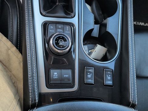 Used 2023 Nissan Maxima SL image 33