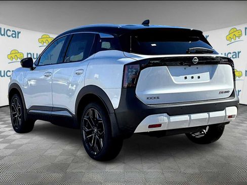 New 2025 Nissan Kicks SR image 5