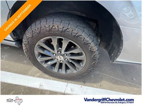 Used 2021 Ford Expedition Max Limited RWD image 11