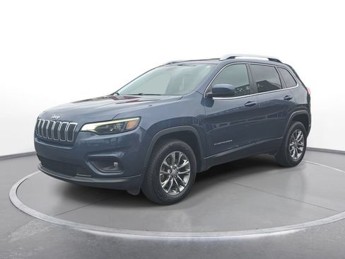 Certified 2019 Jeep Cherokee Latitude Plus w/ Cold Weather Group AWD/4WD image 1