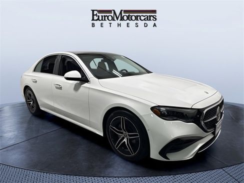 Used 2025 Mercedes-Benz E 350 4MATIC Sedan image 7