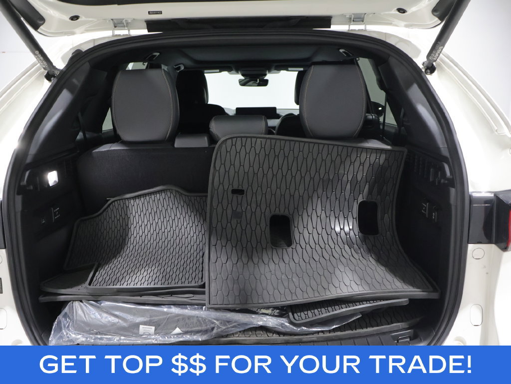 Used 2024 MAZDA CX-90 Plug-In Hybrid w/ Premium Plus AWD/4WD image 4
