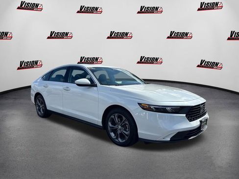 Used 2024 Honda Accord EX image 3