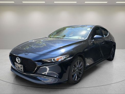 Used 2020 MAZDA MAZDA3 Hatchback w/ Preferred Package FWD image 1